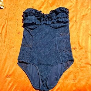 Adorable Juicy Couture bathing suit ☀️ 💙
